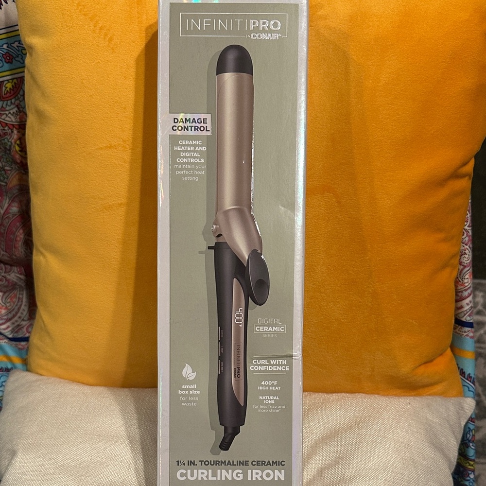 InfinitiPro by Conair Curling Iron size  1 1/4”